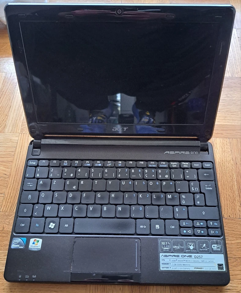 PC portable ACER Aspire One  - Photo 2/4