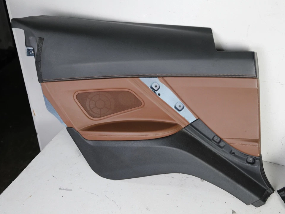 Panel de puerta trasera izquierda y derecha BMW 640i 650i F13 cupé 2012-2019 OEM 🚗 Foto 2 de 4