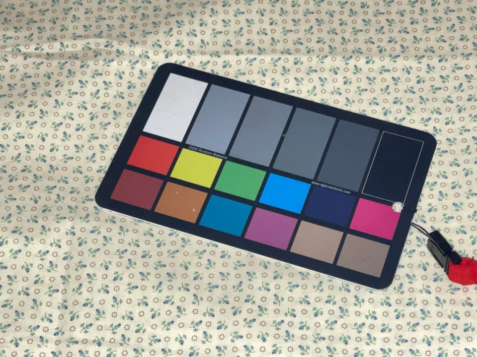 Tela de algodón con estampado de rosebuds azules pequeños 1989 vintage de 1/2+ yarda BTHY por N.T.T. Foto 3 de 4