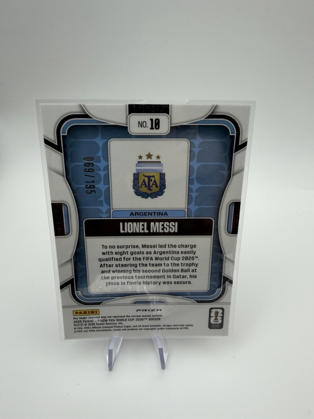 Lionel Messi - 2026 Prizm World Cup - Fuchsia Flash - 57/195 - Argentina  view 2