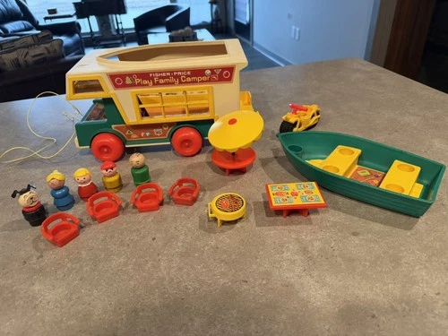 FISHER PRICE Vintage Little People Play Family Camper 1973-1976.  Full set!!!