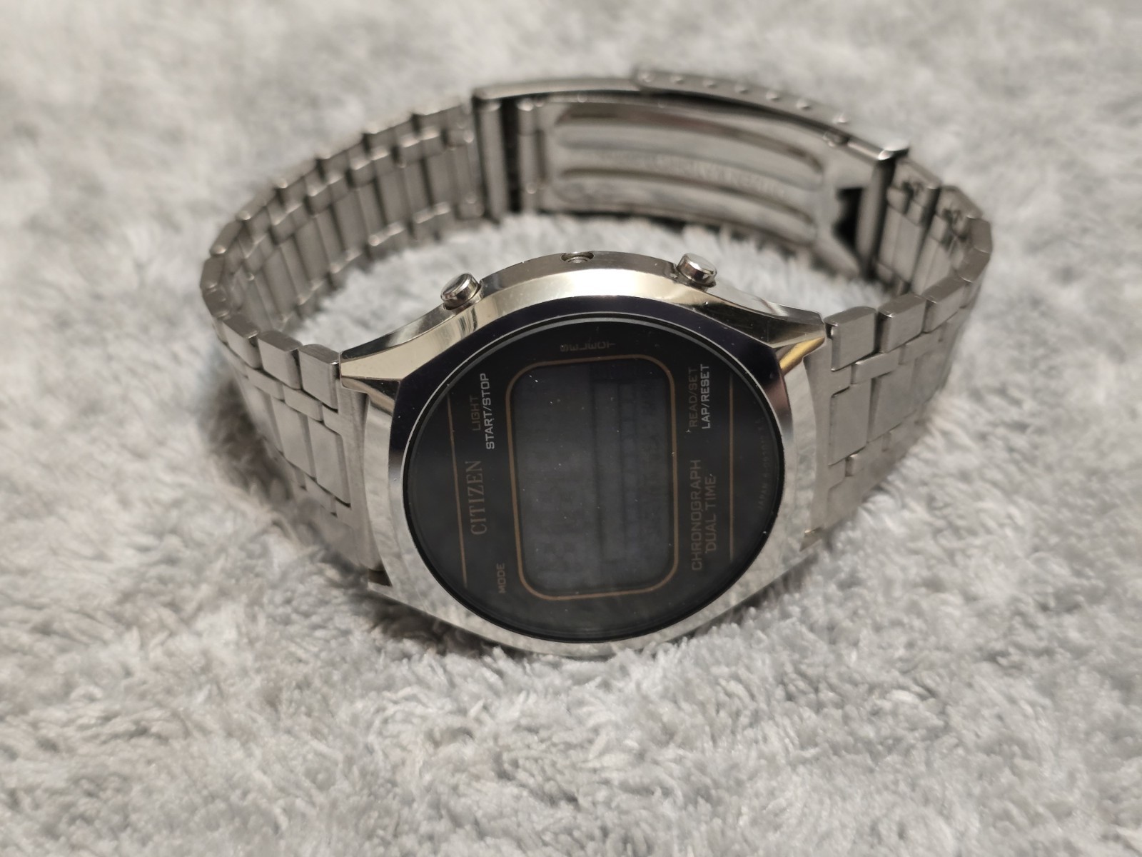 CITIZEN Vintage Quartz LCD Digital Watch 4-098331Y 