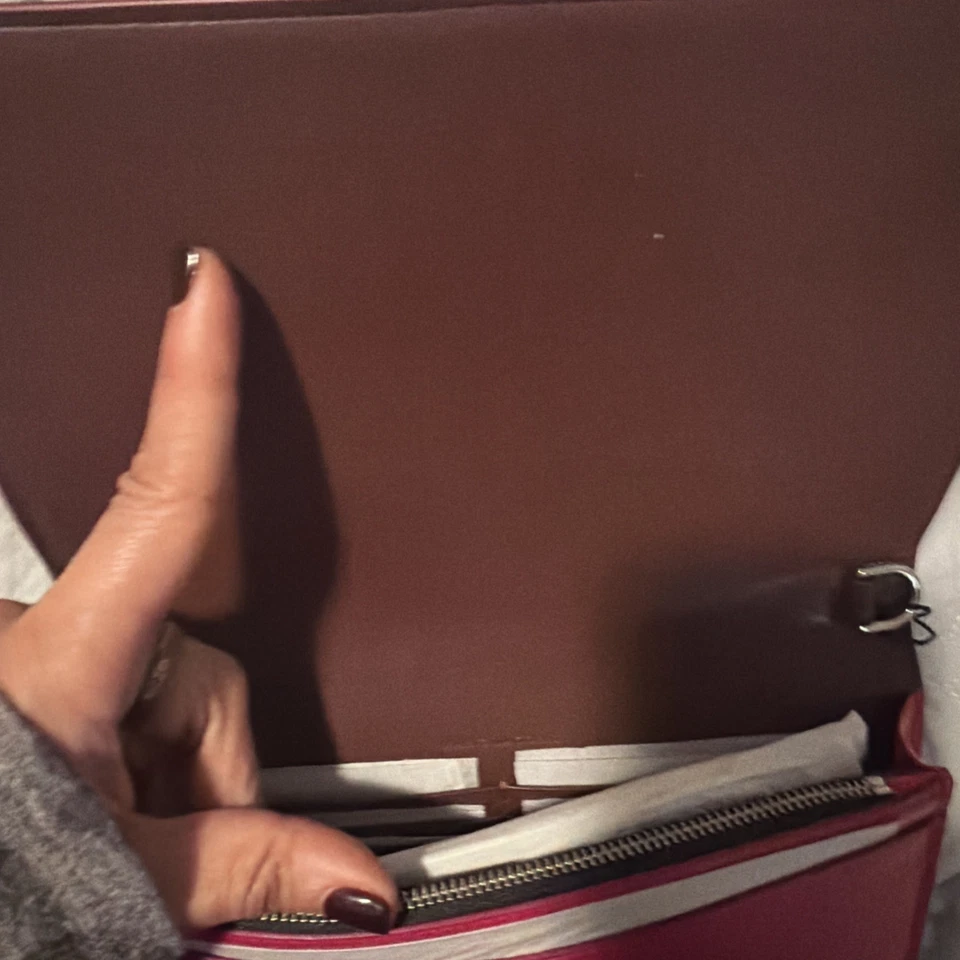 Bandolera MARC JACOBS Cuero Saffiano Rosa Caliente NUEVA CON Etiquetas Nunca Usada Foto 4 de 4