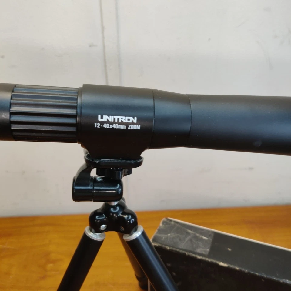 Vintage Unitron Spotter 12-40x40 Zoom Spotting Scope W/ Tripod And Box - Image 3 of 4