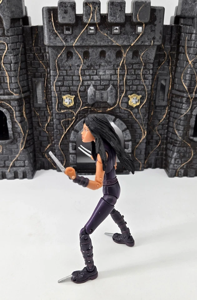 Figura de acción Marvel Legends X-Men X-23 Laura Kinney 6" Apocalypse Wave sin BAF Foto 4 de 4