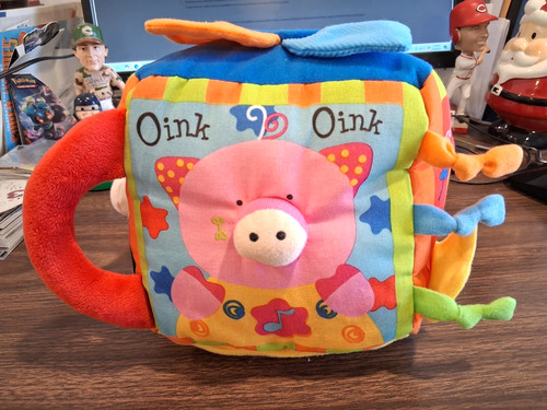 MELISSA & DOUG K's Kids MUSICAL FARMYARD SOFT CUBE SQUARE PLUSH TOY ANIMAL NOISE