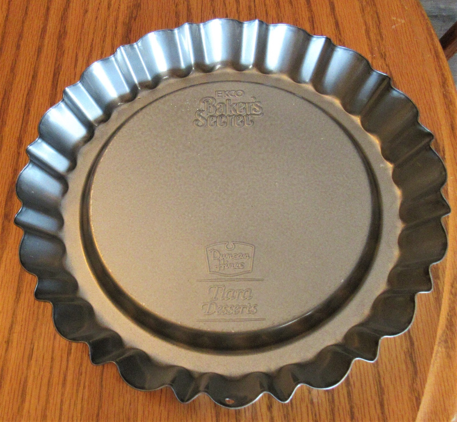 Vintage EKCO Baker’s Secret Duncan Hines Tiara Dessert Fluted Pan eBay
