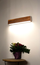 Lampada da parete artigianale a LED a spettro completo in legno di noce, Quasar 500920WS