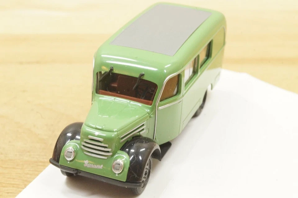 HO 1:87 Busch 51850 Robur Garant K 30 Kombi Furgone 1957 " Verde " Nuovo OVP - Immagine 4 di 4