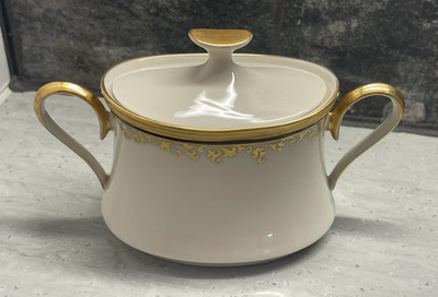Lenox Eclipse Sugar Bowl with Lid Scroll Pattern White Gold Porcelain *See Photo
