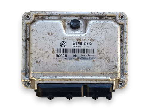 VW Polo 6N2  Motorsteuergerät 030906032CE / 0261207184 Steuergerät ECU ME7.5.10