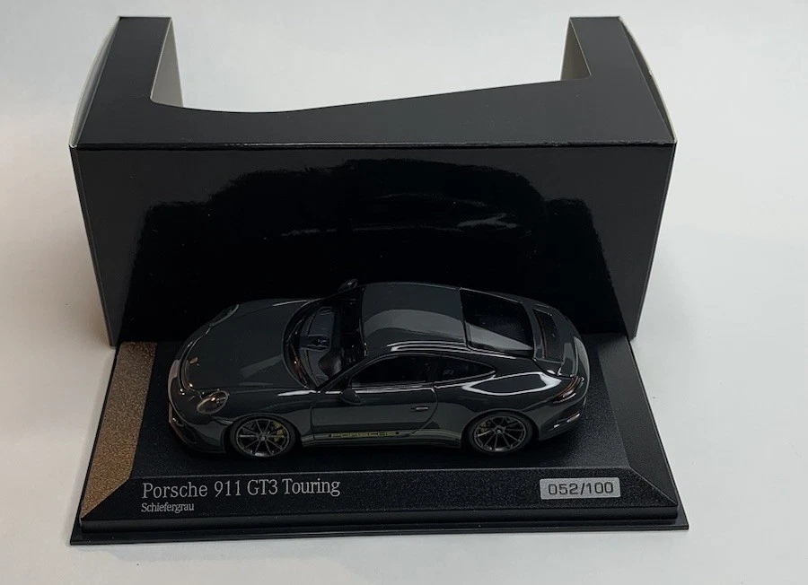 Porsche 911 GT3 Touring 2018 pts Schiefergrau Ltd 100 New - Minichamps 413067425 - Image 3 of 4