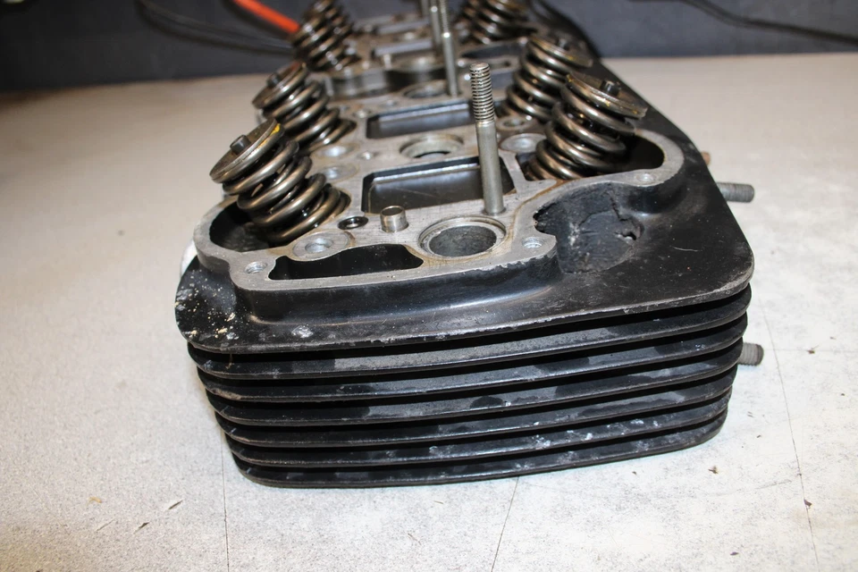 Honda CB750F Super Sport 1977-78 motor extremo superior culata 4469.abd Foto 4 de 4