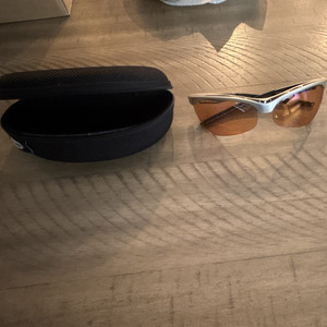 Tifosi Wrap Cycling Sunglasses Silver Plastic Frame Brown Mirrored Lenses Case