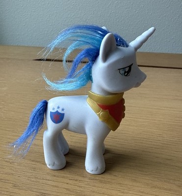 My Little Pony MLP Shining Armor Wedding Castle Blue Shield Rare W/ Chest Plate