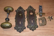 Antique Vintage Hardware Doorknob And Backplate Set Brass Ornate Victorian