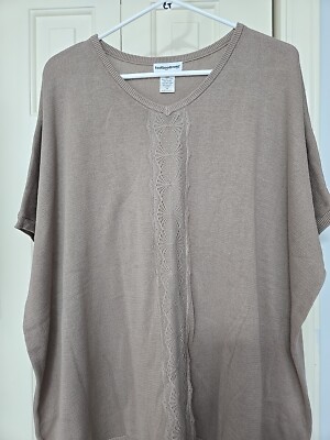 Feelgood Store Sweater Top XL  Beige Short Sleeve Lace Accent In Center