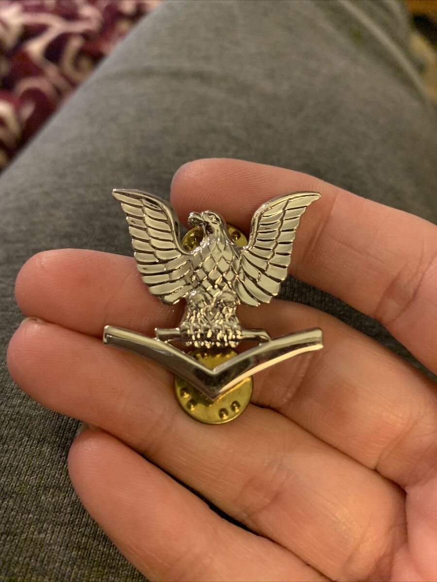 ショッピング安い Supreme 00OG Army Military Eagle Pin 激レア - 小物