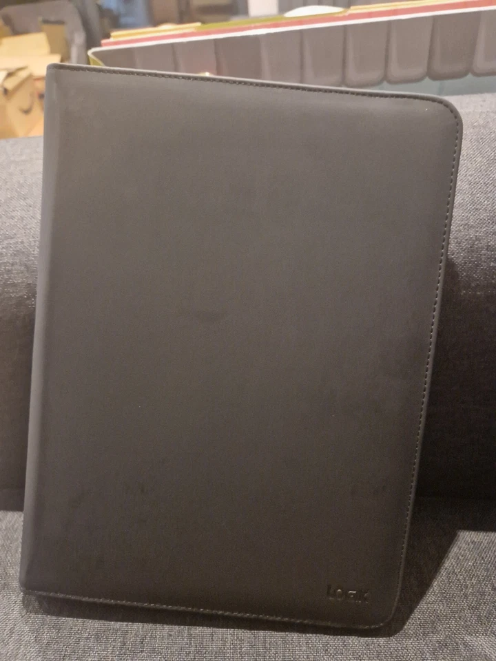 LOGIK 10 - 11"  Tablet Starter Kit Black Case only no Pen or Screen Protector - Image 2 of 4