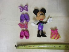 Fisher price snap style N Minnie Mouse LOT A vêtements amusants Disney robe nœud rose