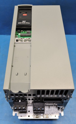 NEW Danfoss VLT HVAC Basic FC-101 37KW / 50HP Frequency Converter Drive 131L9885