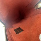 Foto 14 di 16