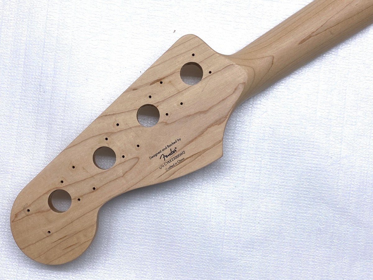 Genuine Fender Squier JAGUAR BASS MEDIUM SCALE NECK (32