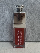 La Predire Prestige Paris Awakening Mixed Berries Lip Oil BRAND NEW AND SEALED🔥