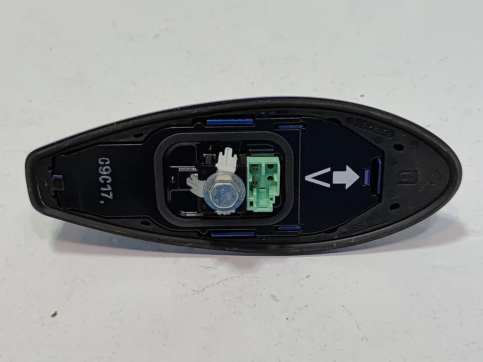 2019 TOYOTA CAMRY TETO TRASEIRO BARBATANA DE TUBARÃO MÓDULO UNIDADE FABRICANTE DE EQUIPAMENTO ORIGINAL *8T7* - Imagem 4 de 4