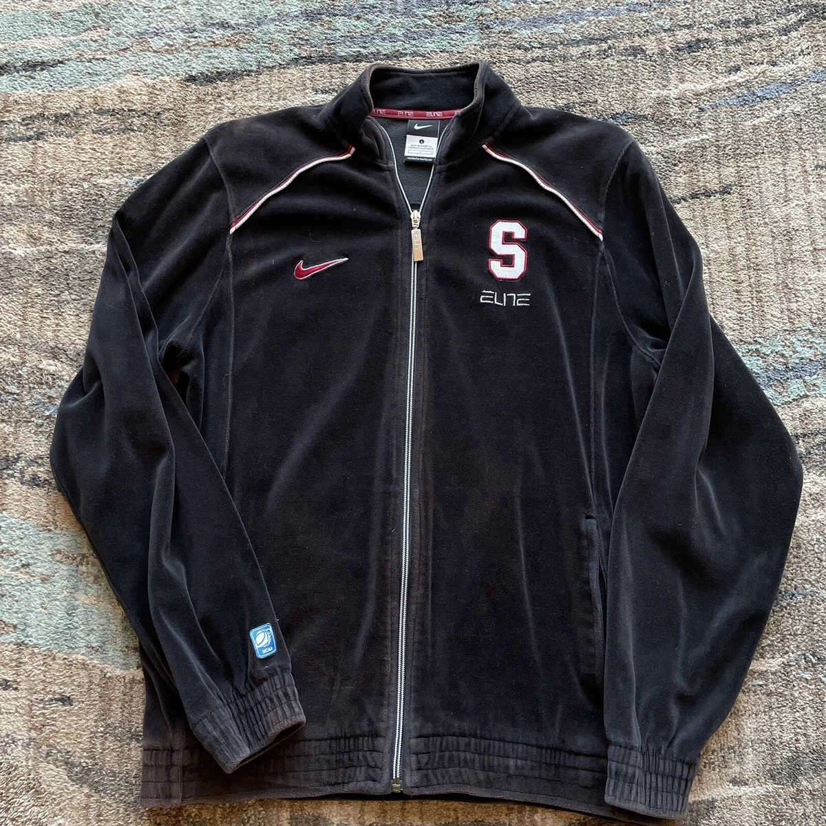 Nike hotsell elite sweatshirt