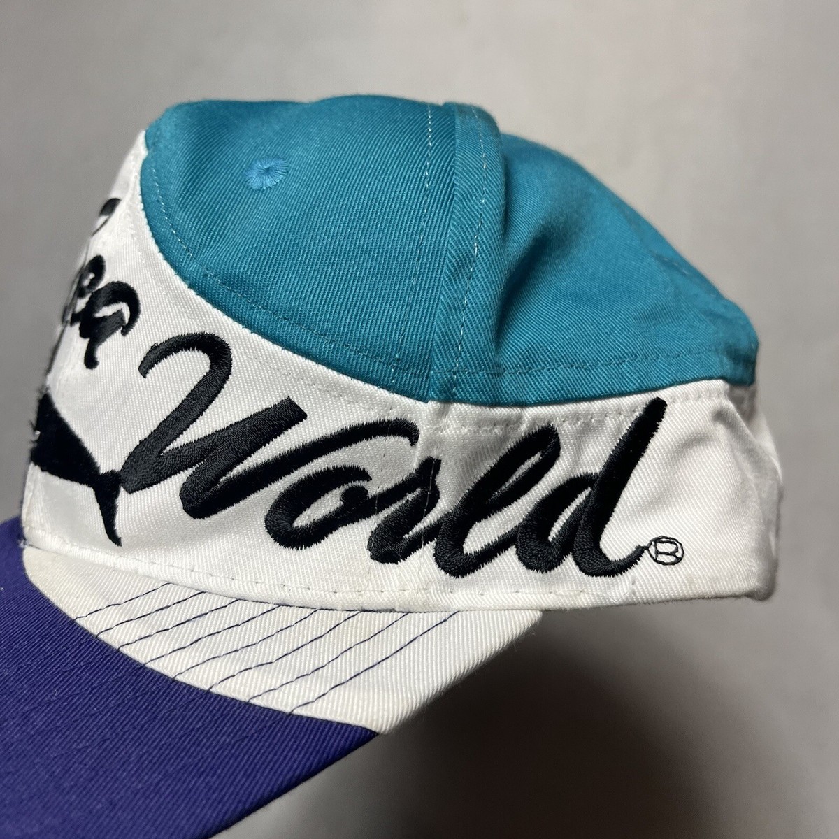 Casquette Visière Sea World Shamu Orca – Bleu Clair/blanc, Vintage Années 80 (occasion)