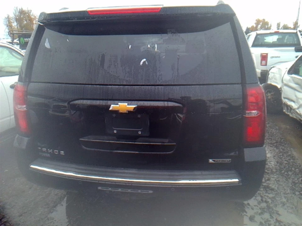 Used Front Left Seat Belt Front fits: 2017 Chevrolet Tahoe bucket and bench driv Foto 3 de 4