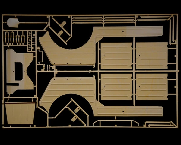 Kdf. 1 Typ 82 Kubelwagen 1:9 ITA7405 - italeri modellismo - Immagine 3 di 4