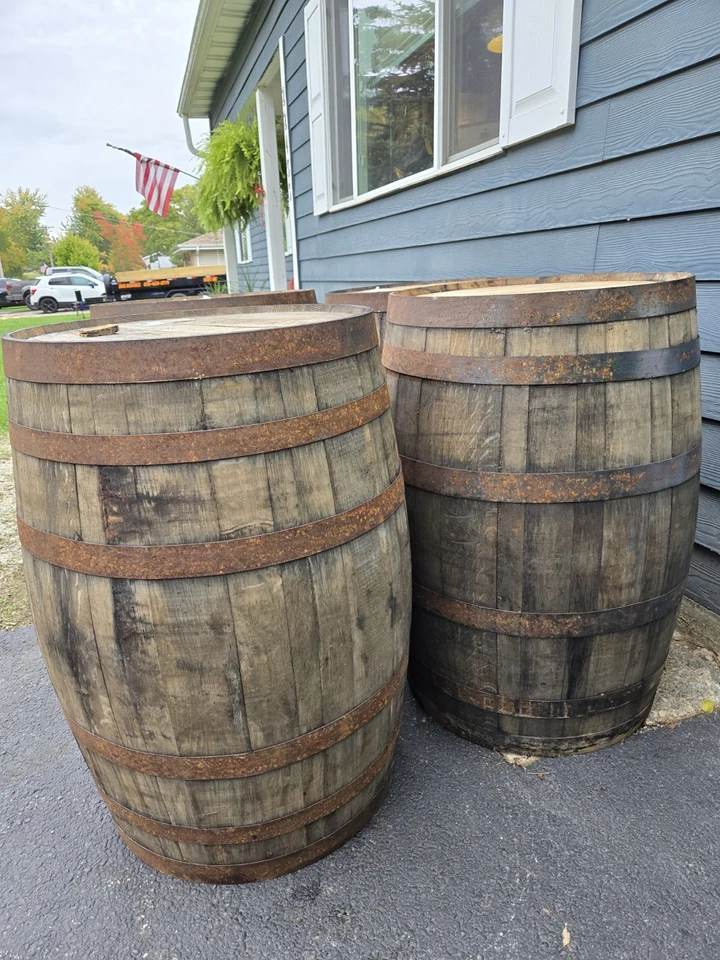 Barris de uísque de carvalho autênticos aposentados -55 galões, grau de mobiliário - Imagem 2 de 4