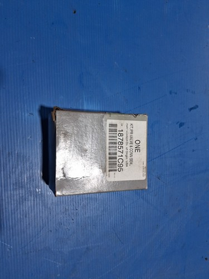 #ad International Trucks DT 466 Injection Pressure Regulator $400.00