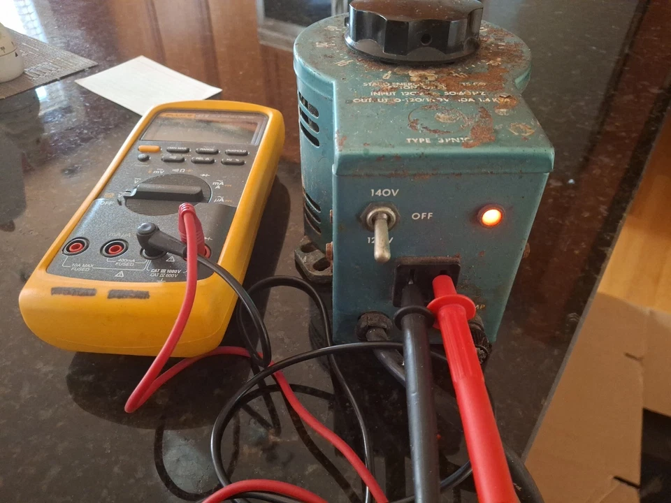 Staco 3Pn1020, Variable Auto Transformer Input 240V, 50/60Hz 3Pn1020 - Image 4 of 4