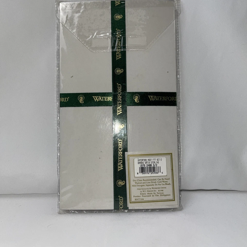 Waterford Linens "Baron's Satin Sterling" Fingertip Towels 2 Pack 14" x 20" NOS - Image 4 of 4