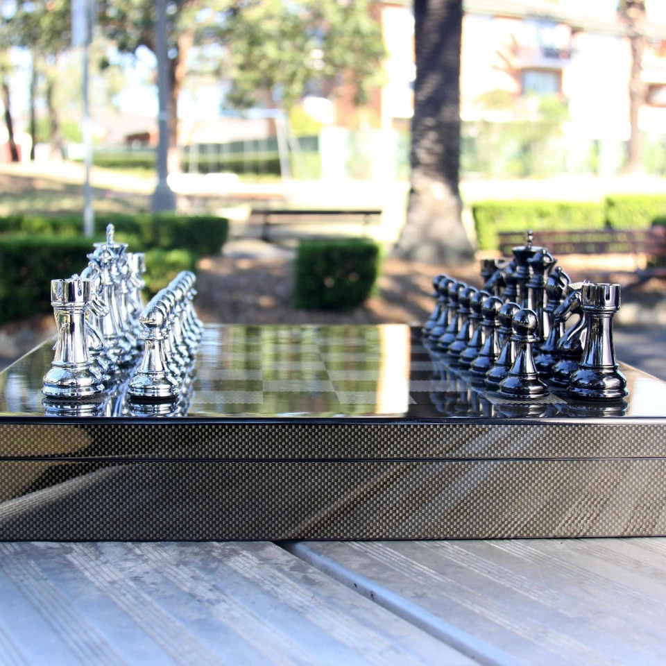 Dal Rossi Italy Silver Titanium Chess Set on 20" Carbon Fibre Shiny Finish Board - Image 2 of 4