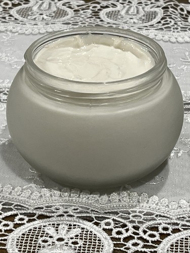 Clinique Extremely Gentle Cleansing Cream Glass Jar XL Size 10 Oz DISCONTINUED - Picture 6 of 11
