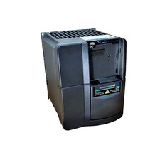 SIEMENS MICROMASTER 440 / 6SE6440-2UD22-2BA1  380/480VAC  2.2 KW DRIVE