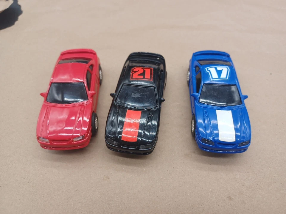 3 1/43 ARTIN Red Black Blue Mustangs Slot Cars Tested Works Foto 2 de 4