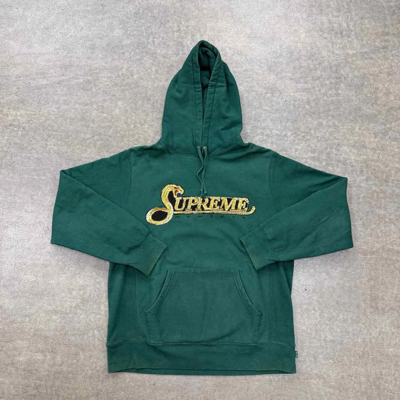 Sweat à capuche Supreme 