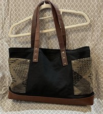 Pendleton Tote Bag/Purse/Black Canvas With Le...
