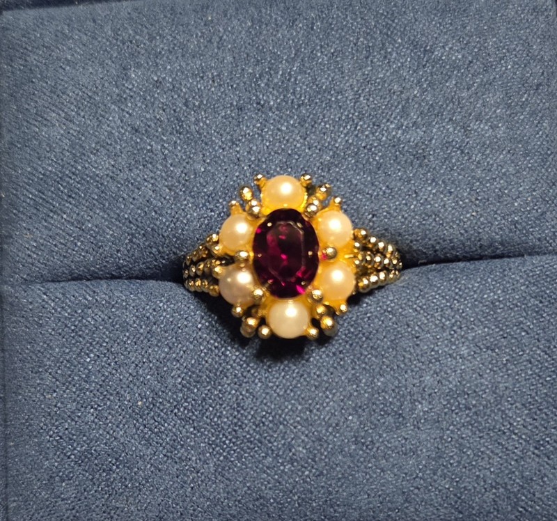 Vintage Avon Gold-Toned Adjustable Cocktail Ring -  Size 5/6