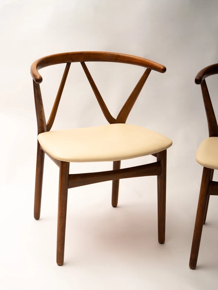 Sillas modernas vintage de teca de mediados de siglo de Henning Kjærnulf - Modelo 255 - Par Foto 4 de 4