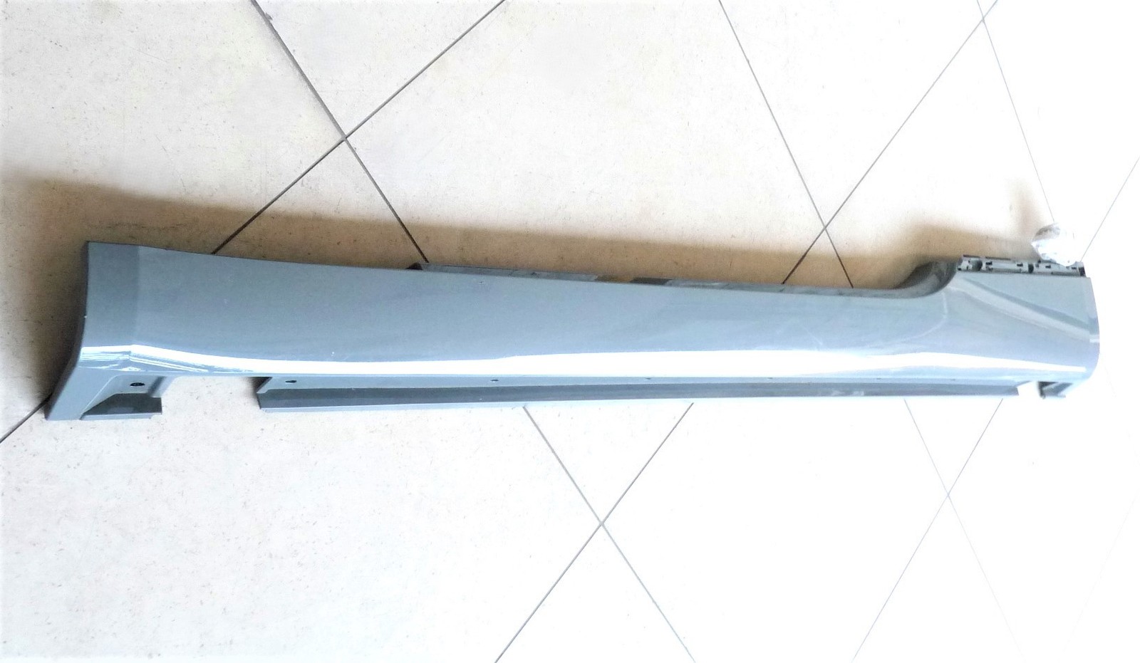 2019-2024 Bentley Continental GT Left Side Member Rocker Molding 3SD853851F OEM