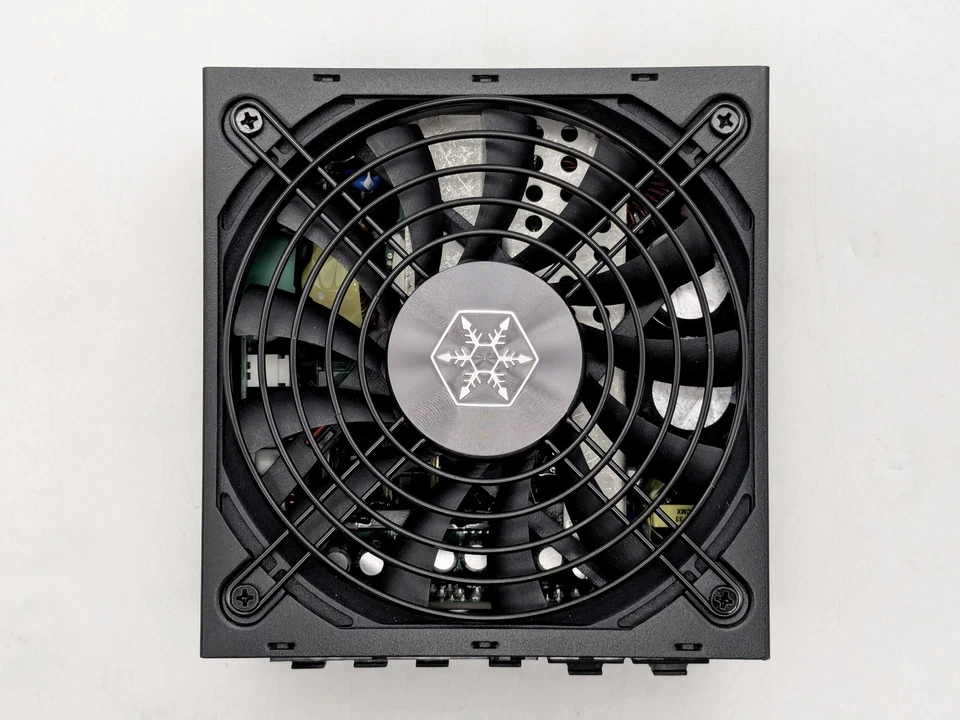 Silverstone SST-SX1000-LPT V1.1 SX1000 80 PLUS Platinum 1000W Modular SFX-L PSU - Image 3 of 4