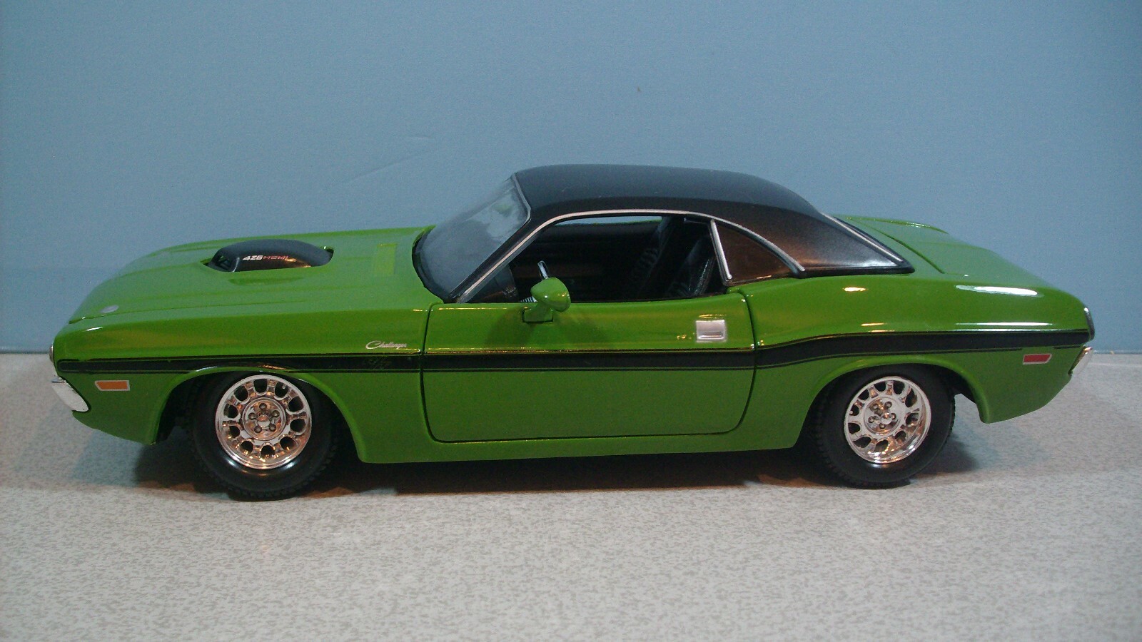dodge challenger shaker diecast
