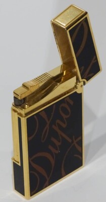 S.T. Dupont Feuerzeug schwarz gold Limited Edition