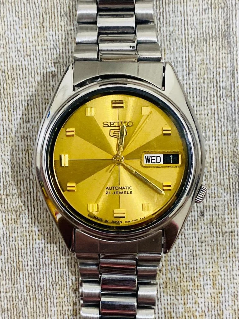 Seiko 21 deals jewels automatic movement